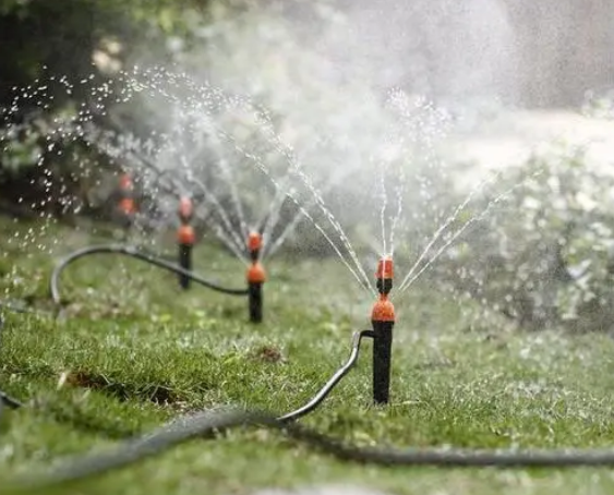 全球智能灌溉市場競爭加劇，中國企業(yè)突圍路徑探析